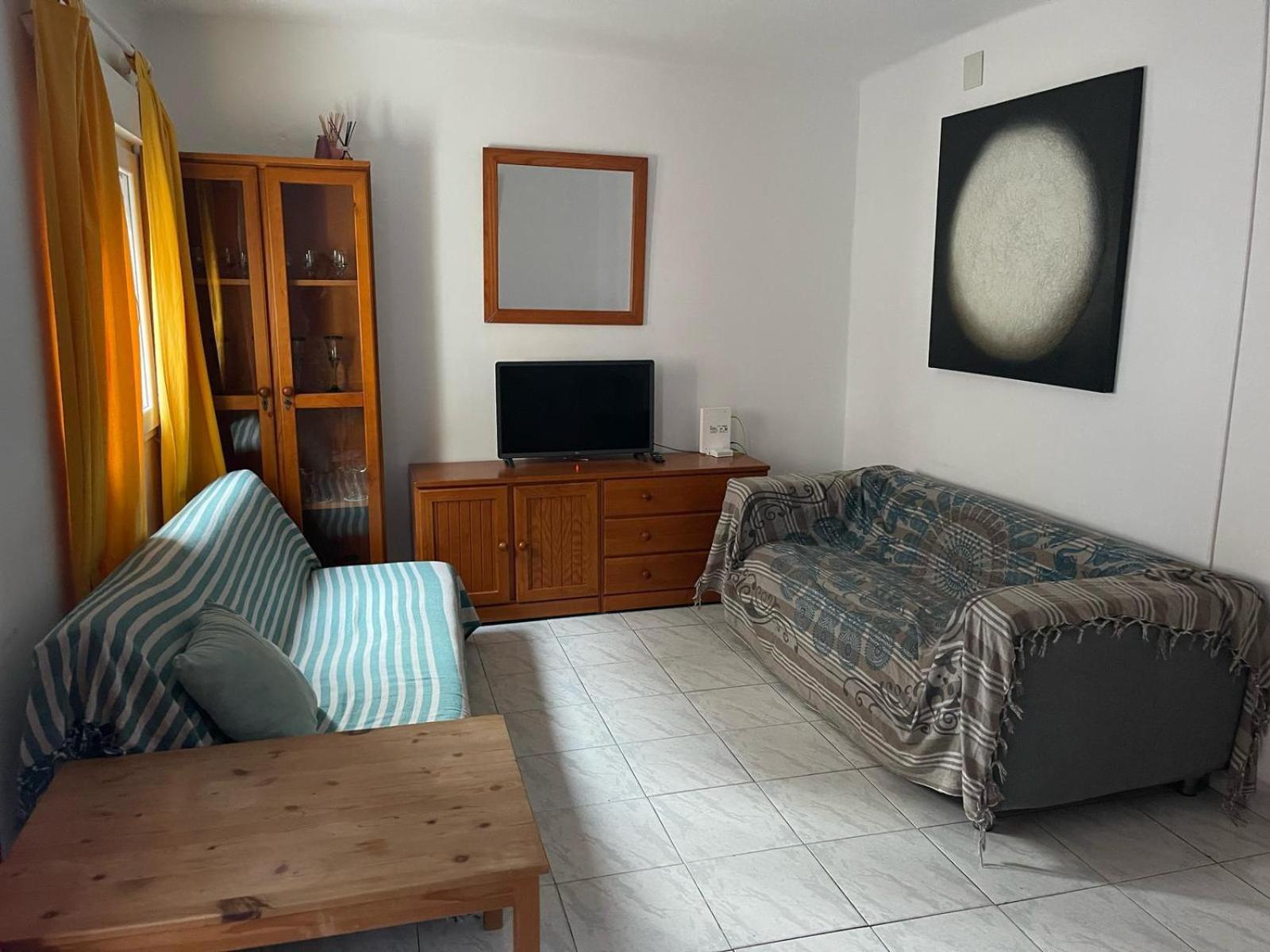 Castellon Apartment Basic كاستيون ذي لا بلاند المظهر الخارجي الصورة